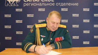 Герой СВО и боевой генерал Андрей Колотовкин первым подал документы на участие в предварительном голосовании «Единой России»