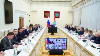 На оперативном совещании правительства при губернаторе обсудили итоги и планы по капитальному ремонту многоквартирных домов