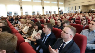 В Самаре Вячеслав Федорищев вручил награды сотрудникам РКЦ «Прогресс» ко Дню космонавтики