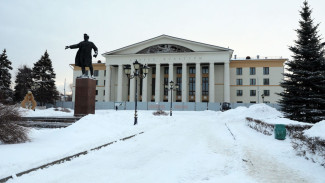 Стало известно, что сейчас происходит во Дворце Культуры на площади им. Кирова в Самаре