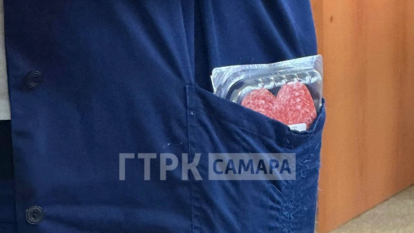 Людмила Тархова пришла в суд с пачкой колбасы в кармане