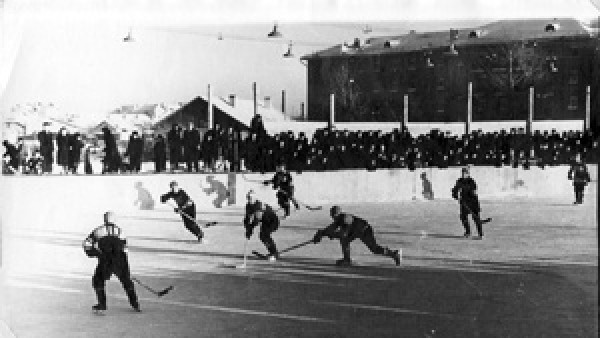 Самарскому хоккейному клубу исполнилось 75 лет