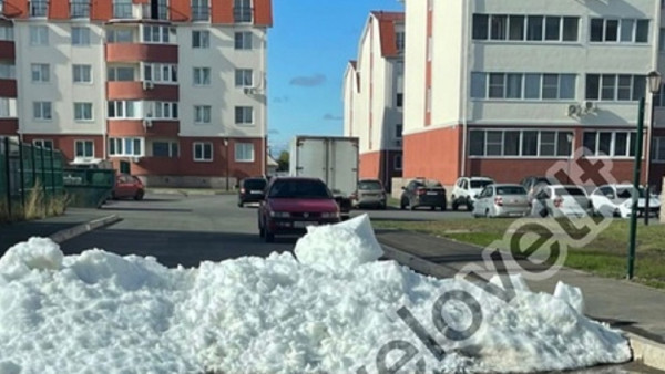 В Самарской области обнаружили огромный сугроб