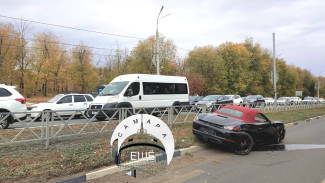 В Самаре разбили элитный Porsche-кабриолет