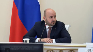 Губернатор Вячеслав Федорищев поручил ускорить оказание помощи жителям многоквартирного дома в Сызрани, пострадавшим от БПЛА 