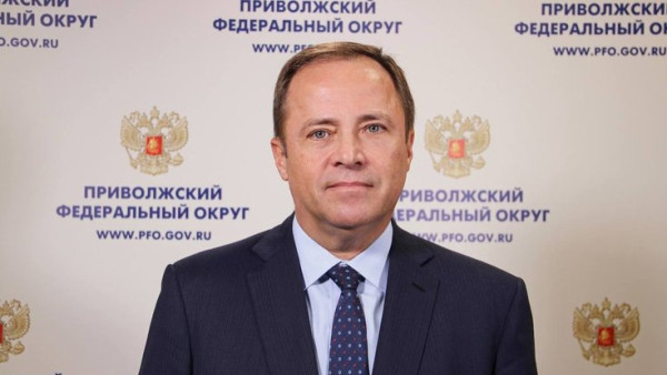 Игорь Комаров поздравил жителей ПФО с Днём защитника Отечества