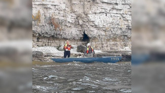 Под Самарой на Волге шесть человек подали сигнал бедствия из-за шторма