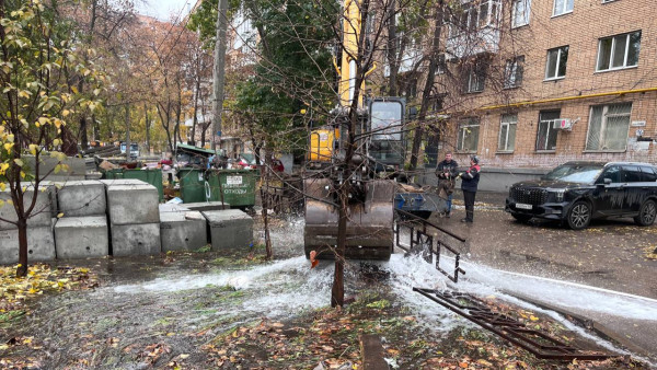 Стали известны причины коммунального гейзера на проспекте Ленина в Самаре