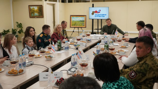 Дмитрий Азаров встретился с ветеранами СВО и членами семей военнослужащих