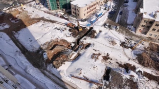 Появились кадры последствий строительства 4-полосной улицы 22 Партсъезда