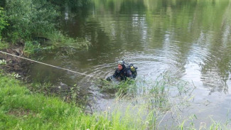 Водолазы достали со дна тело утонувшего в Самарской области мужчины 4 июня 2023