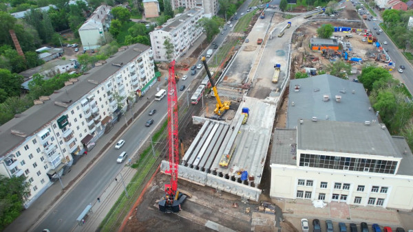 В Самаре на улице Ново-Садовой застелили пролет развязки у "Современника"