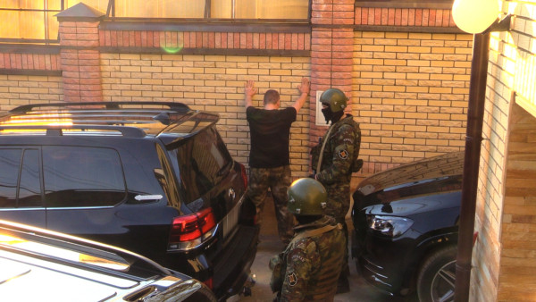 Шестой кассационный суд отправил на пересмотр дело сигаретной ОПГ В. Изумрудова