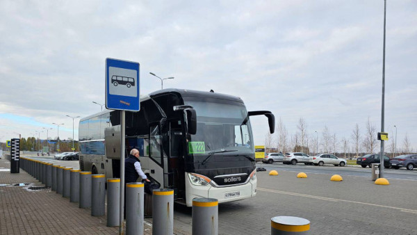 У самарских экспрессов до аэропорта теперь появилась новая остановка - у станции метро "Московская"