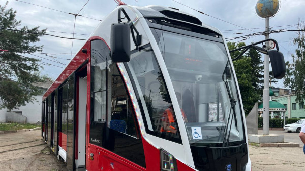 Утром 8 июля в Самаре встали трамваи на ул. Тухачевского