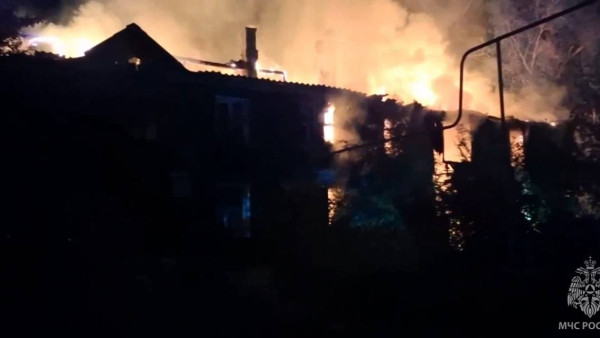 В ночь на 4 июня в Самаре полностью выгорел многоквартирный дом