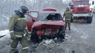 Полицейские рассказали, кто погиб в массовом ДТП под Самарой 14 декабря