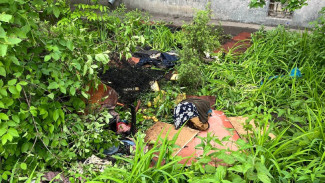 Из горящего дома в Самаре спасли взрослого и ребенка 