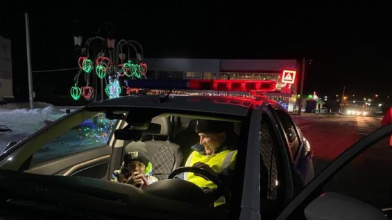 Начальник ГИБДД Кошкинского района исполнил мечту шестилетнего мальчика