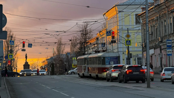 Невролог объяснила самарцам, какая музыка опасна за рулем