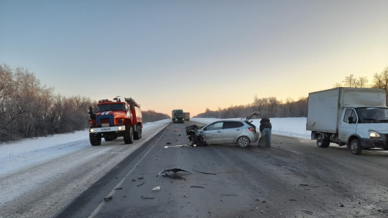 В массовой аварии на трассе М-5 под Самарой пострадал водитель