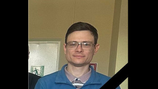 Стало известно, когда пройдет прощание с погибшим на Кировском мосту велосипедистом