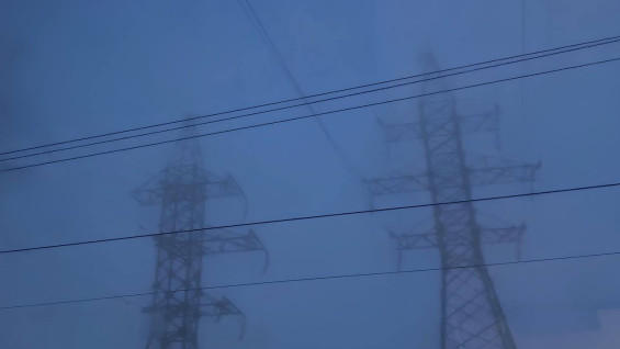 Энергетики подали в суд на провайдера из-за 4,5 тысяч незаконных проводов на столбах