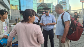 В Самаре на Ж/Д вокзале полиция поймала 19 мигрантов с плохим поведением