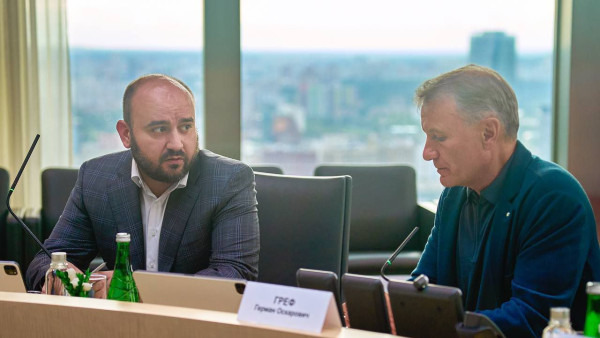 Губернатор Федорищев встретился с главой Сбера Германом Грефом