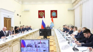 Вячеслав Федорищев провел оперативное совещание по готовности служб к новогодним праздникам