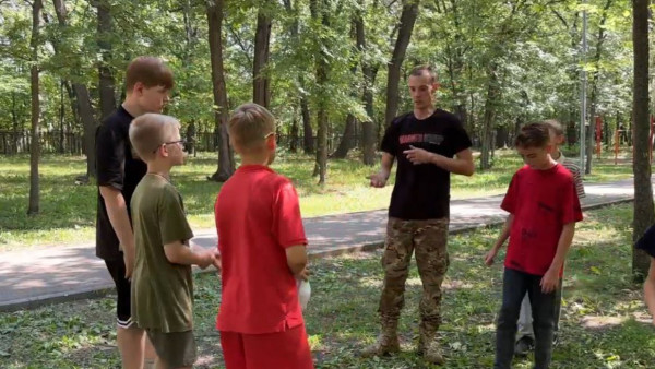 В детском лагере «Салют-2» прошла патриотическая игра «Россия — вперед!» 