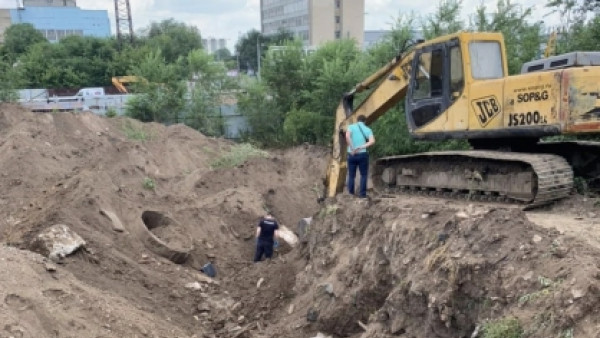 В Самаре тракторист ковшом раздавил насмерть мужчину 