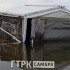 По Волге вдоль Самары плывет смытый паводком дом