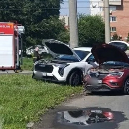 Самарские полицейские рассказали о пострадавших в столкновении Renault Arkana и Haval Jolion