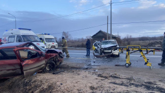 В Самарской области в ужасном ДТП с 3 автомобилями пострадали 4 человека