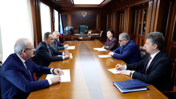 Игорь Комаров провел рабочую встречу с новым начальником ВВГУ Банка России