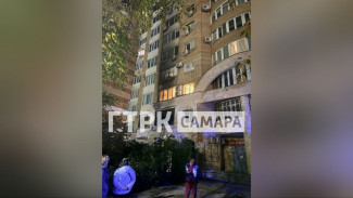 Страшные кадры: в Самаре полыхает 16-этажка на улице Осипенко
