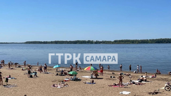 В Самаре пляжи набережной заполнились отдыхающими 28 мая