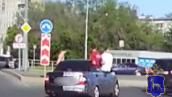 В Самаре водитель придумал способ возить пассажиров, не сажая их в салон