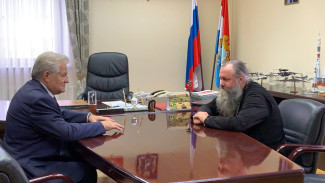 Председатель Губернской Думы Геннадий Котельников встретился с главой митрополии Феодосием