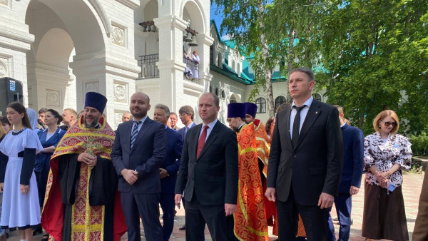 В Самарской области проходят торжества в честь 30-летия Классической гимназии