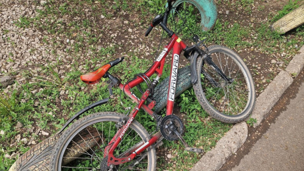 В Самаре 18-летний водитель сбил 11-летнего велосипедиста во дворе