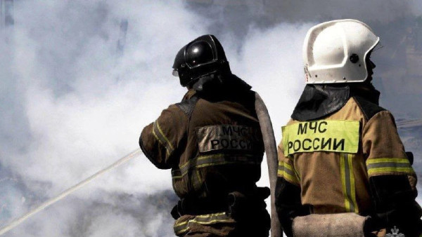 Утром 4 февраля в Самарской области загорелся частный дом на площади 200 кв. м.