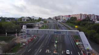 Новый пешеходный мост в Самаре показали с высоты птичьего полета