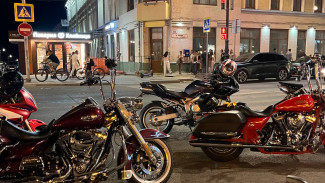 На Московском шоссе в Самаре мотоциклист сбил пьяного пешехода