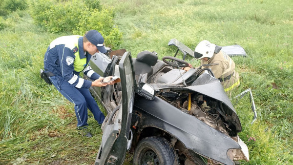 Три человека погибли в автокатастрофе 23 июня в Самарской области 