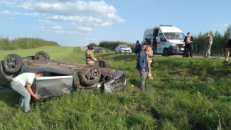 Два человека пострадали в столкновении  Chevrolet Lanos и Lada в Самарской области