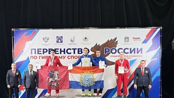 Самарский гиревик Дмитрий Никитин выиграл Первенство России