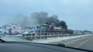 16 декабря на Обводном шоссе под Самарой загорелся тягач