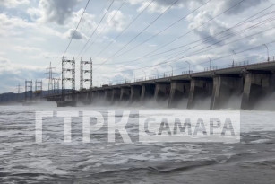 Появились кадры последствий пиковых сбросов воды через ГЭС под Самарой